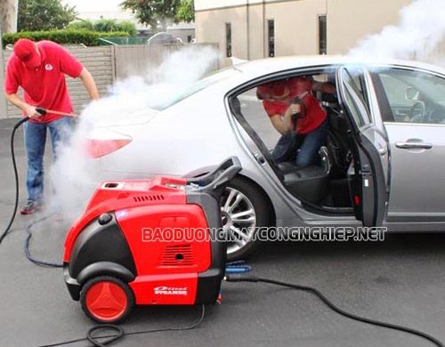 Máy rửa xe hơi nước nóng mang tới hiệu quả làm sạch vượt trội, nhanh chóng